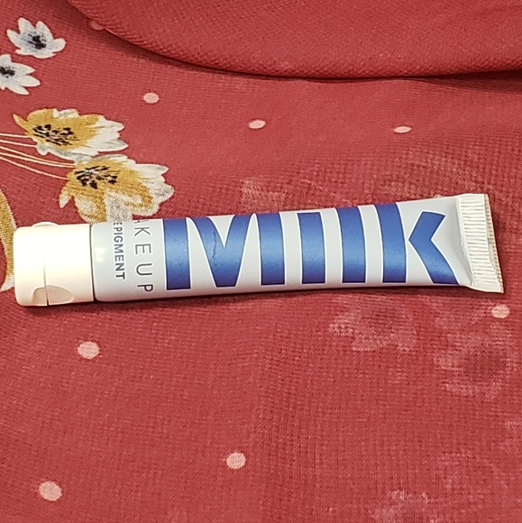 Milk makeup Eye Pigment Sash - Picture 3 of 3